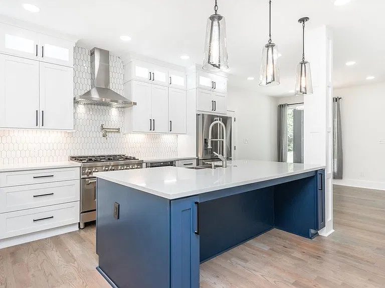 4056 Ashford Dunwoody Rd NE — Photo 29