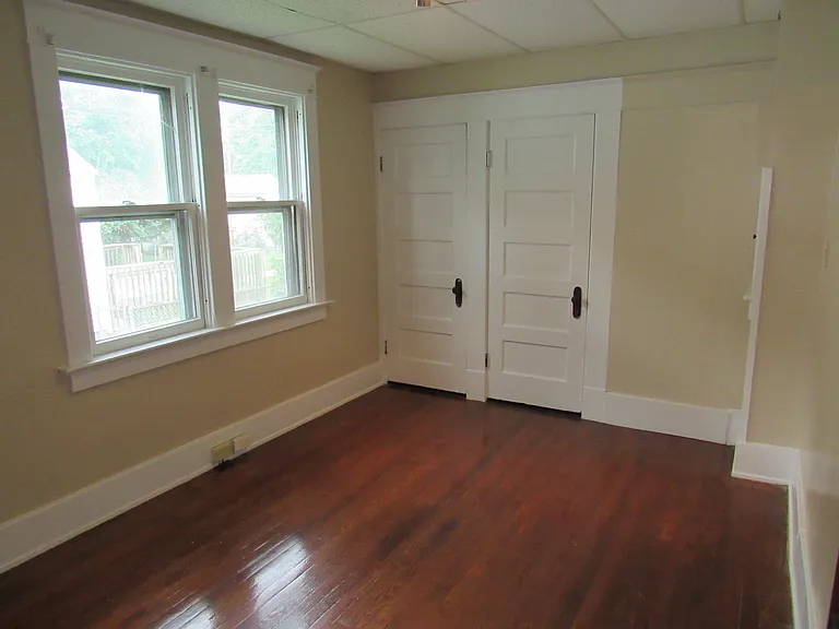 821 S 7th St — Photo 10