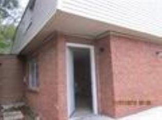 1200 Lake Dr #B, Cantonment, FL 32533