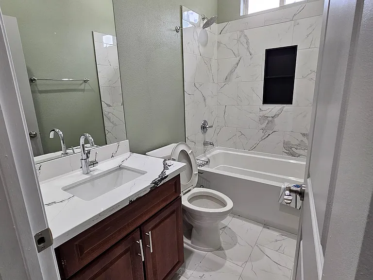 4403 Fontainebleau Dr — Photo 10