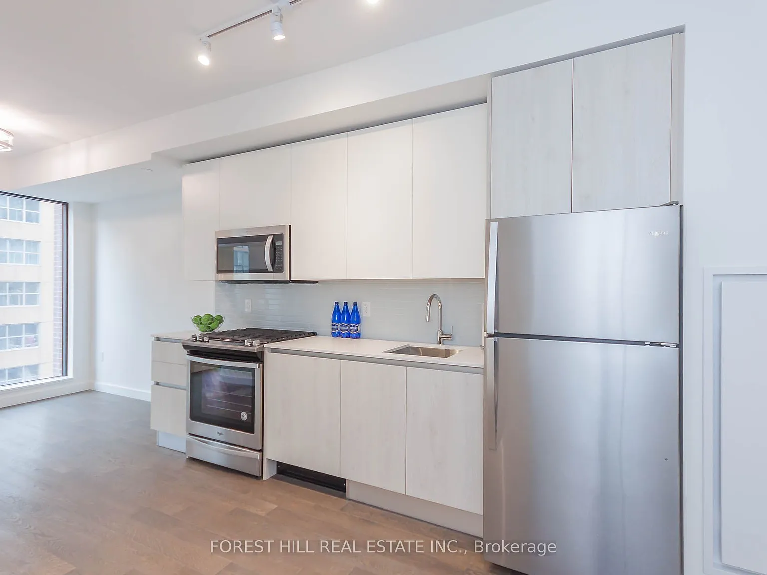 2 bed, $2,650 — Photo 3