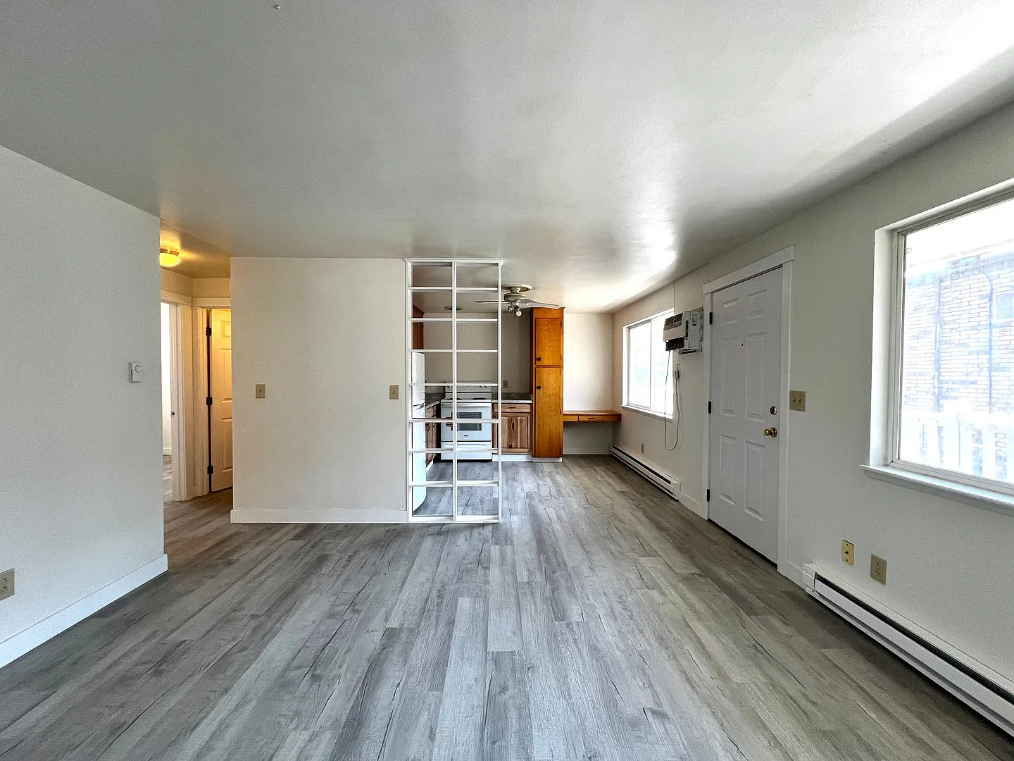 13 S 9th Avenue - Yakima WA — Photo 4