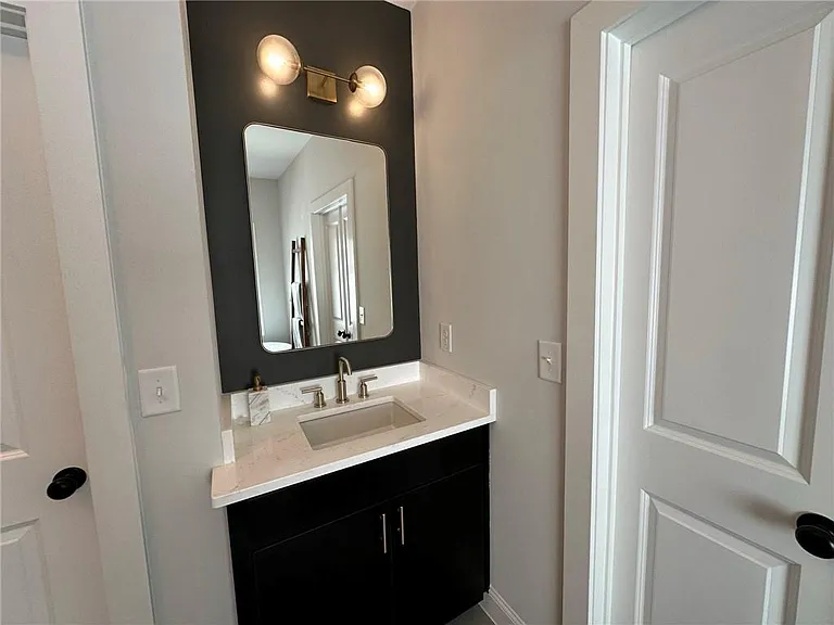 2212 Swansea Way — Photo 30