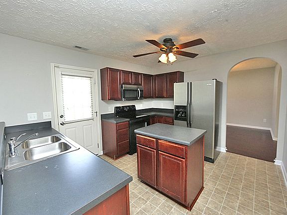 4th image of 1909 Raj Dr