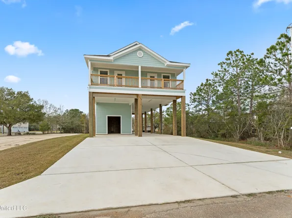 5005 Nebraska St, Bay Saint Louis, MS 39520