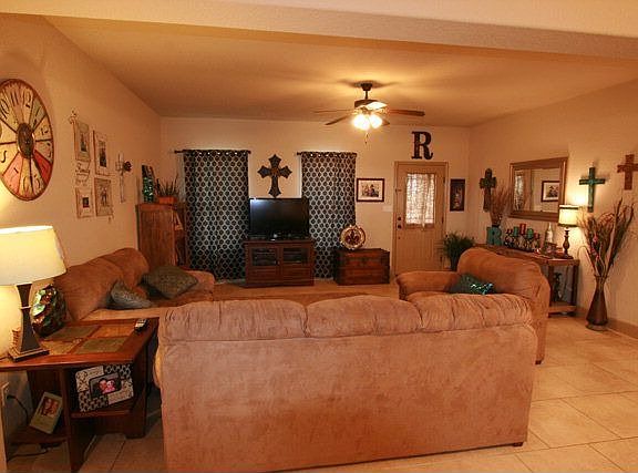 5th image of 709 Englemann Oak Dr