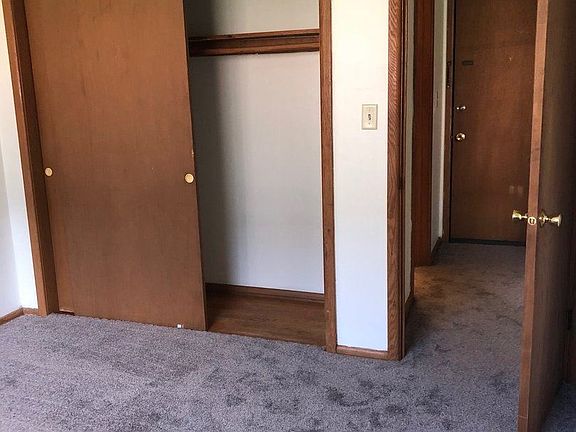 2nd image of 1832 Rawson Ave APT 22