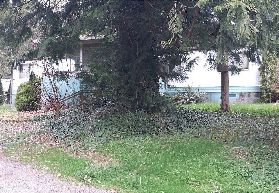 2nd image of 10227 60th St SE