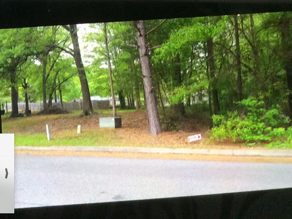 1st image of 127 Poplar Creek Dr