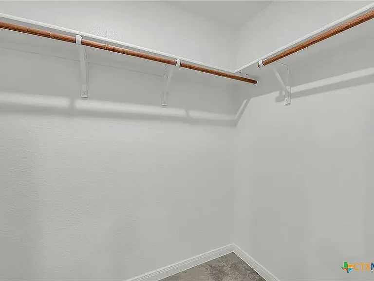 904 Cherry Laurel Ln #B — Photo 14