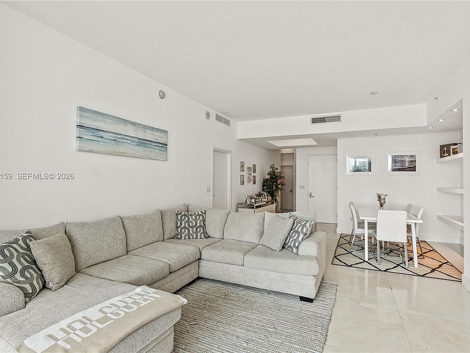 1st image of 50 S Pointe Dr APT 805