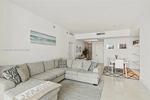 50 S Pointe Dr #805 Photo 1