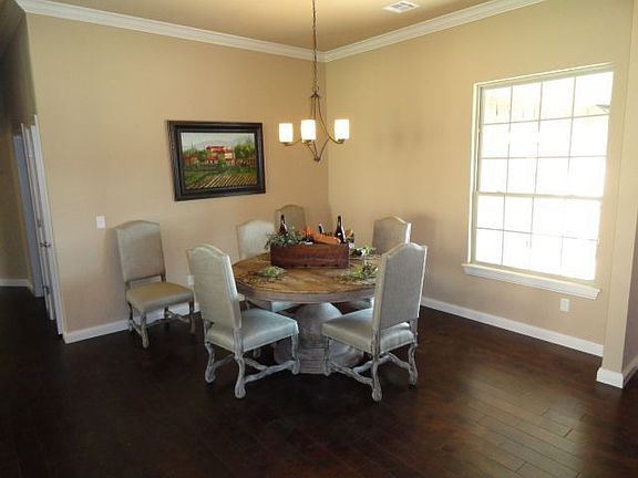 5th image of 3102 Tara Ln