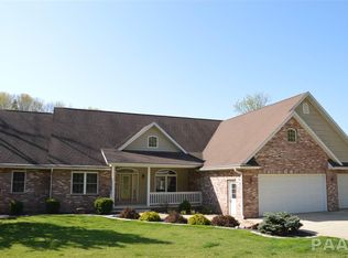 1218 N Briar Ridge Ct, East Peoria, IL