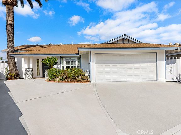 3rd image of 8141 Avinger Dr