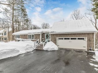 87 Fairlawn Dr, West Milford Twp., NJ 07421