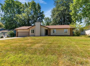 2546 W Roxbury St, Springfield, MO 65807