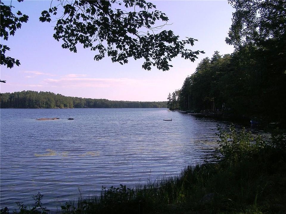 2nd image of 002 Beach Lane