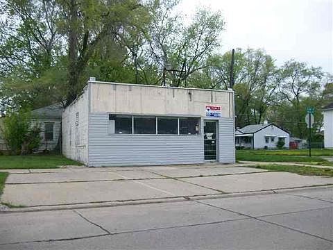 2nd image of 304 E Lincoln Ave