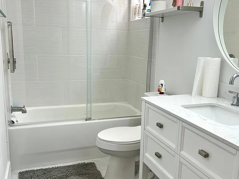 2515 SW 35th Pl #110 — Photo 14