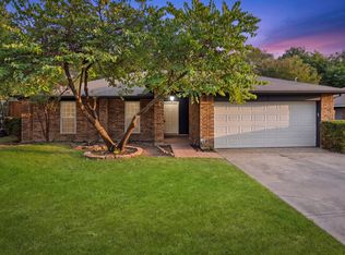 4952 Hollow Ridge Rd, Dallas, TX 75227