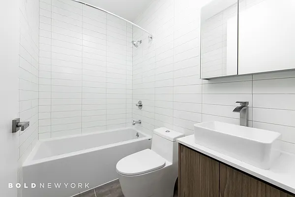 Rented by Bold New York | media 12