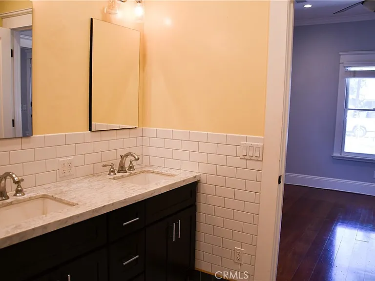 268 N Grand St — Photo 19