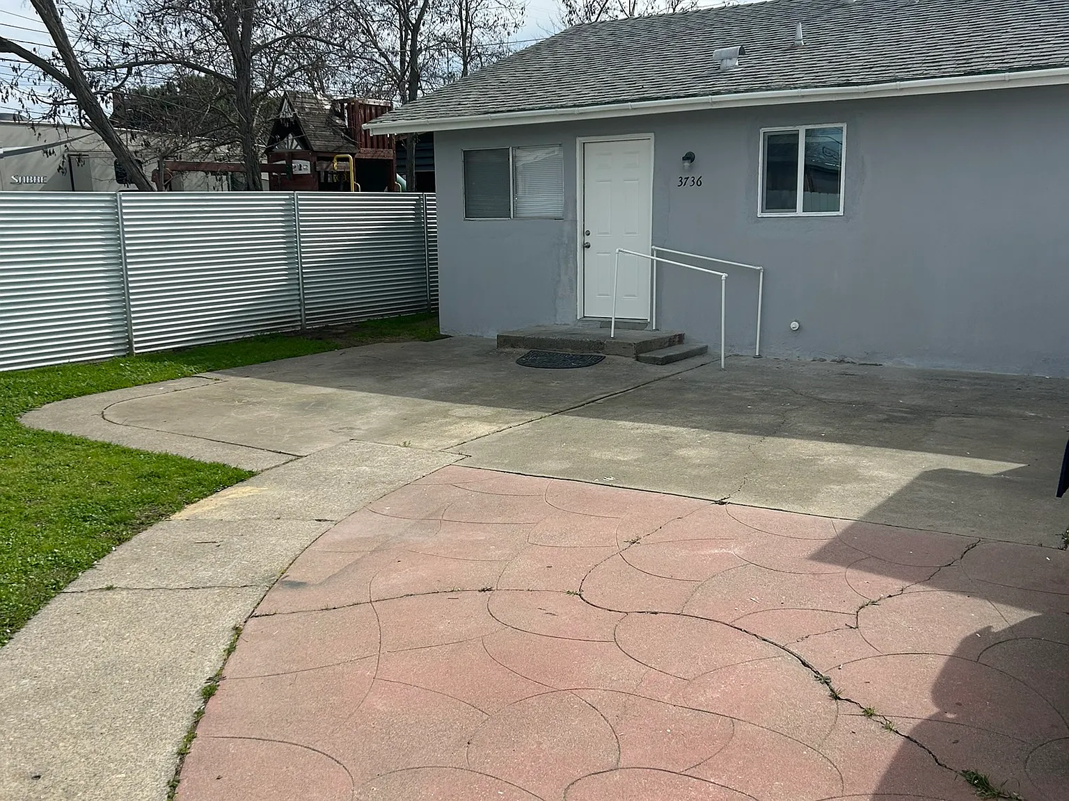 2 bed, 602 sqft, $1,900 — Photo 1
