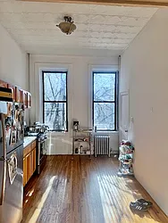 166 Montrose Avenue, #2G