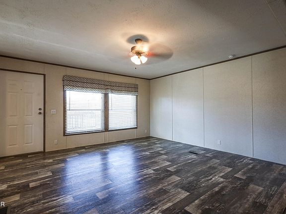 2nd image of 420 Newport Rd