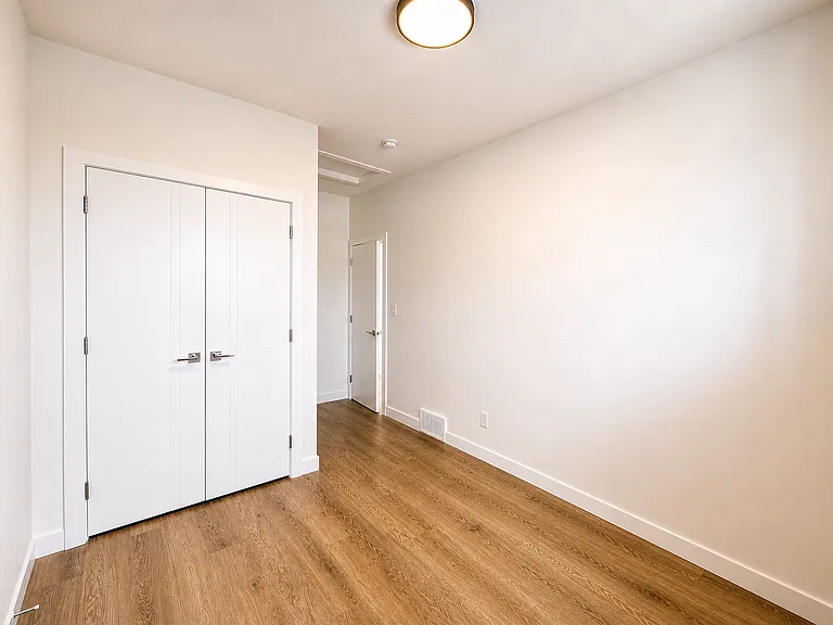 2850 Grant Cres SW #2852 — Photo 15