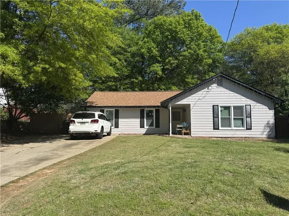 5516 Westberry Ln, Norcross, GA 30071