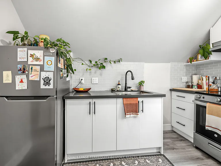 505 Parkside Dr #4 — Photo 4
