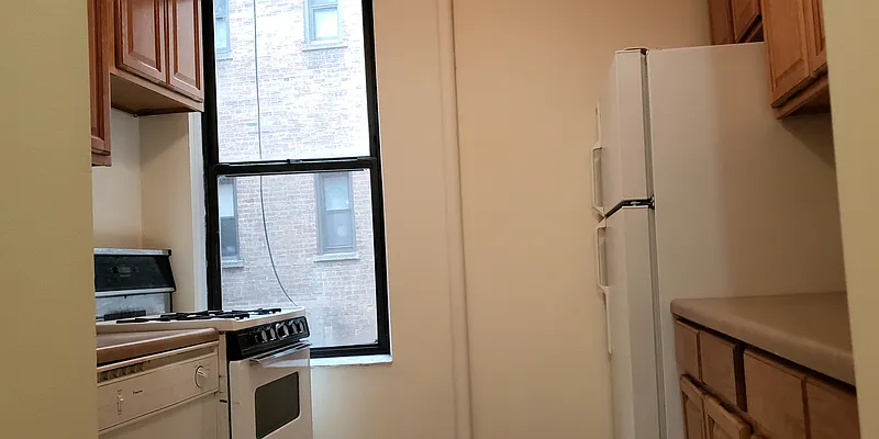 Rented by Garfield Realty  | media 57