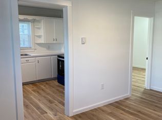 1614 S Main St #4, Mount Airy, NC 27030