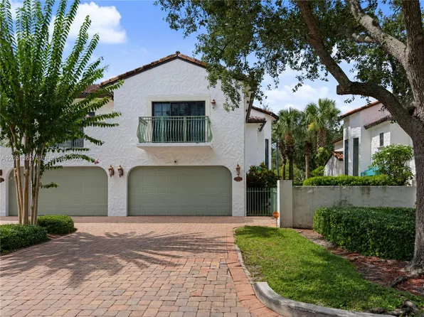2908 Hidden Harbour Ct, Fort Lauderdale, FL 33312