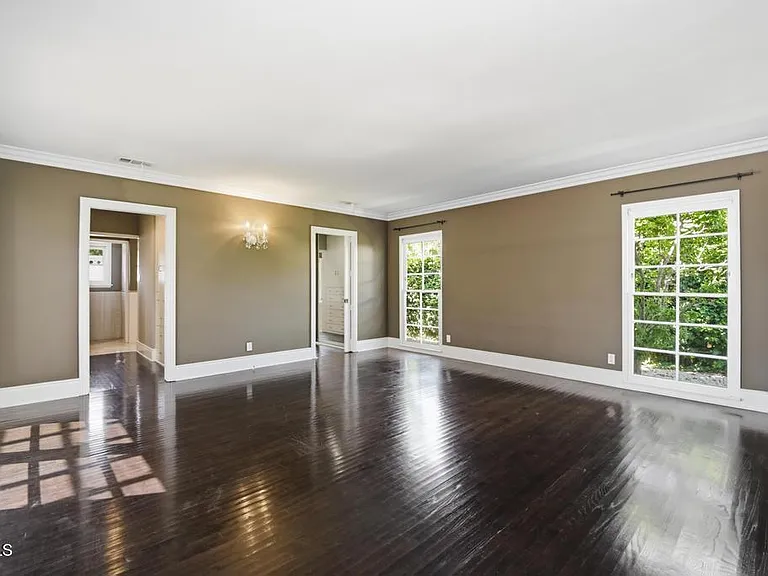 2850 Devonport Rd — Photo 25