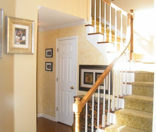 5th image of 7901 Queenborough Ln