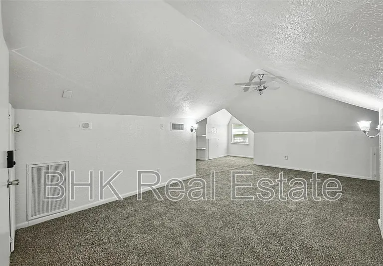 4036 Dexter Ave — Photo 17