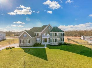 6 Shady Pines Dr, Ivyland, PA 18974