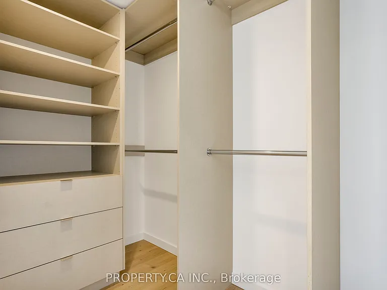 301 Keele St #4 — Photo 29