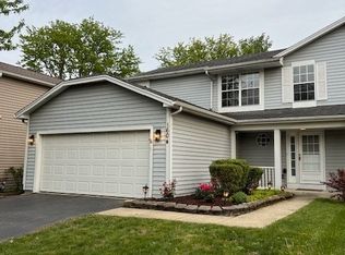 1604 Estate Cir, Naperville, IL 60565