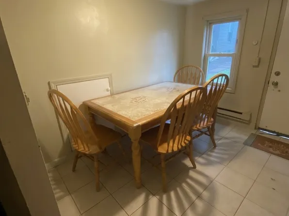 6 Harvard St #1F, Schenectady, NY 12304