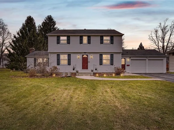 19 Maryvale Dr, Webster, NY 14580