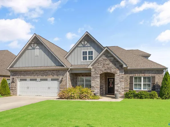 22671 Ledges Dr, Athens, AL 35613