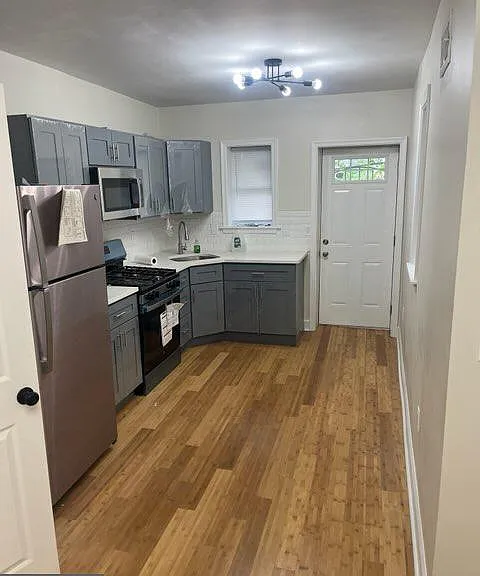 548 N Paxon St — Photo 3