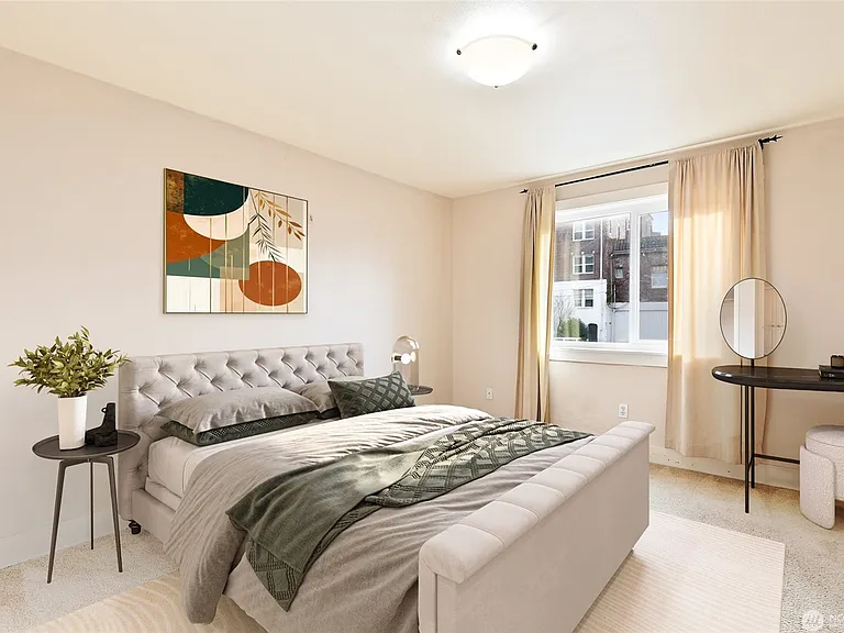 25 N Broadway #209 — Photo 3
