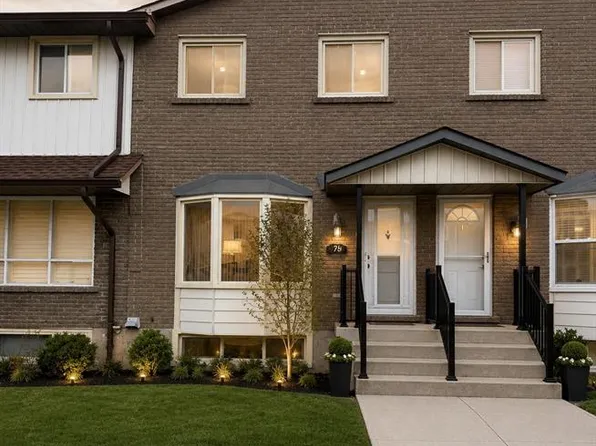 241 Limeridge Rd W #2, Hamilton, ON L9C 2V4