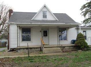403 E Locust St, Oxford, IN 47971