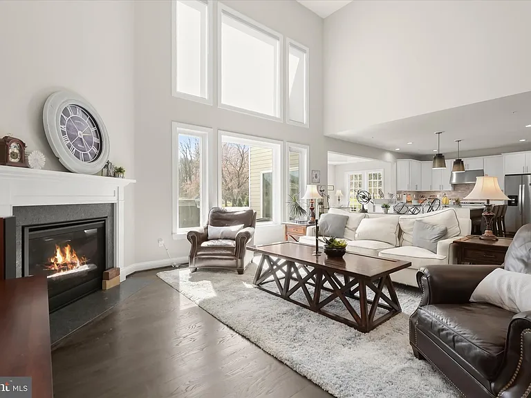 13519 Allnutt Ln — Photo 32